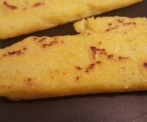 Fried polenta slices