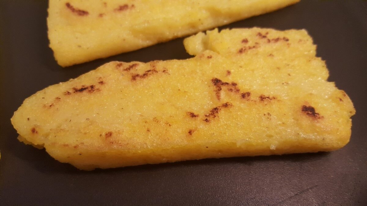 Fried polenta slices