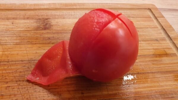 How to peel tomatoes