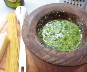 Pesto Genovese in mortar