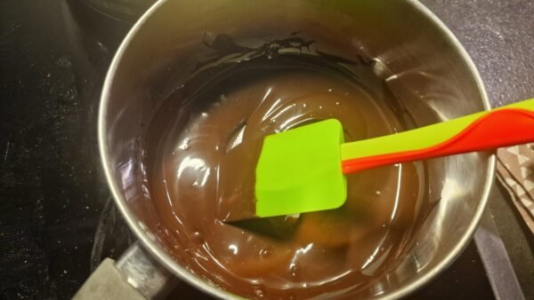 Coating mazarin cake 3