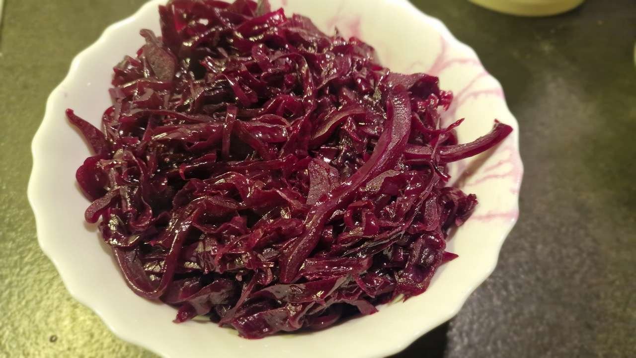 Danish Sweet Braised Red Cabbage