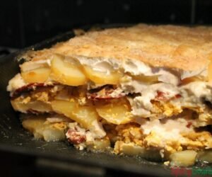 Layered potatoes bechamel