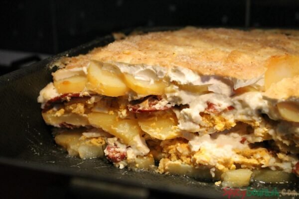 Layered potatoes bechamel