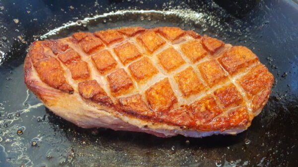 Cooking duck breast in pan 2