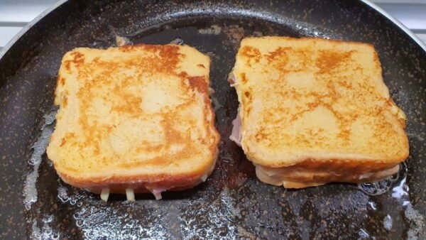 Cooking Monte cristo sandwiches 3
