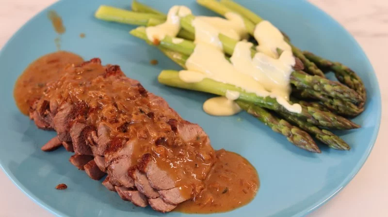 Duck breast asparagus hollandaise sauce