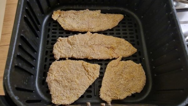 Frying chicken cutlet in air fryer
