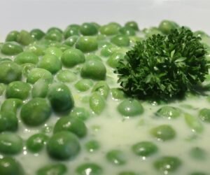 Green pea stew