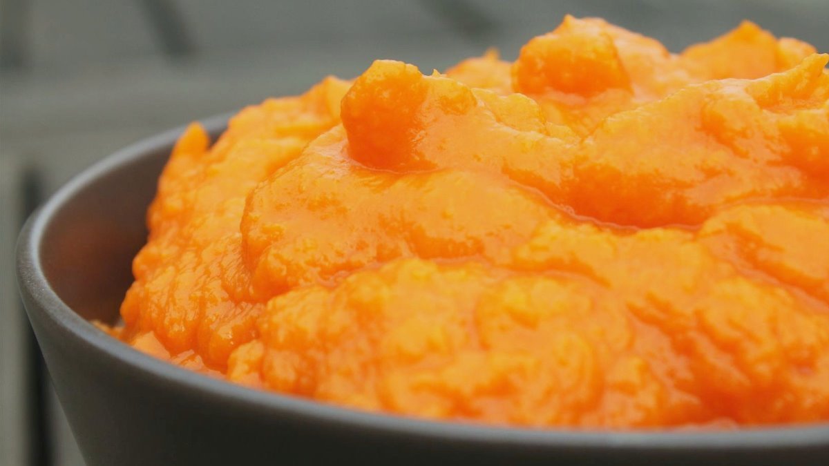 Homemade pumpkin puree