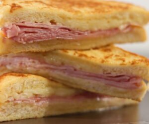 Monte cristo sandwiches