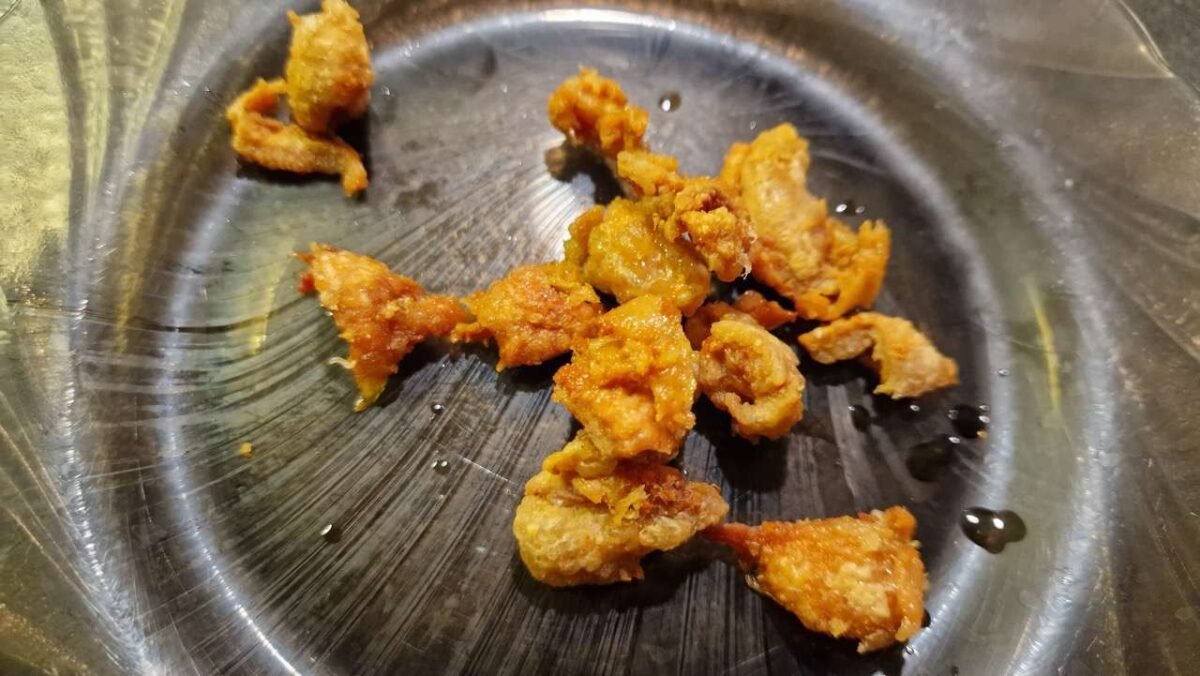 Duck Cracklings from Duck Legs
