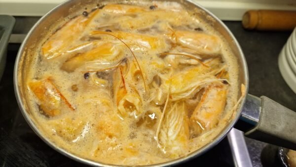 Making Shrimp Stock 2