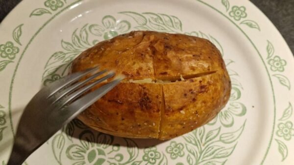 Making baked potato 5