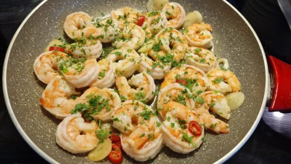 Making gambas al ajillo 5