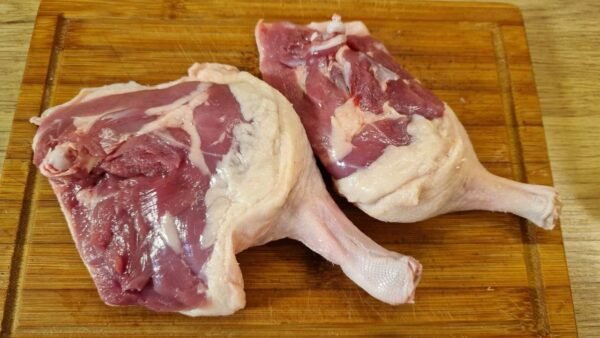 Preparing the duck legs