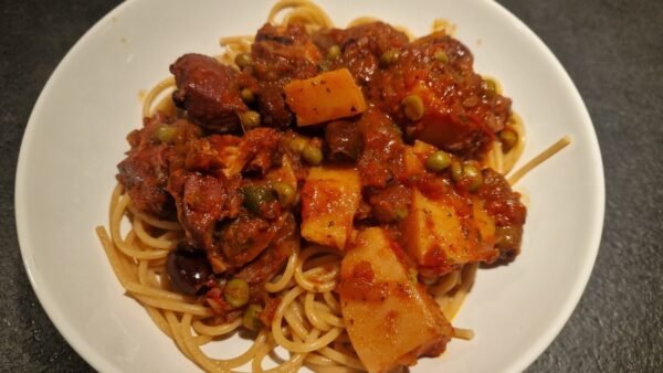 Stuffat tal-qarnit with spaghetti