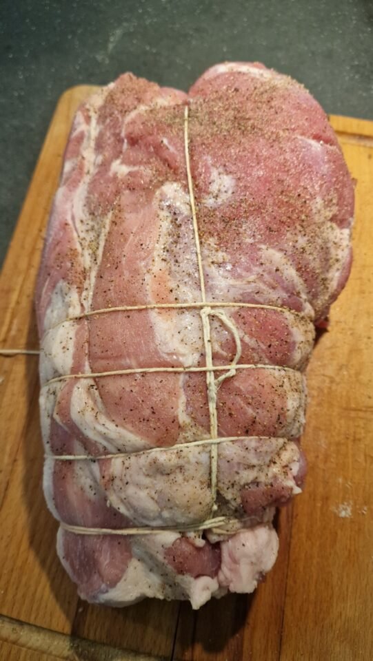 Tying meat 3