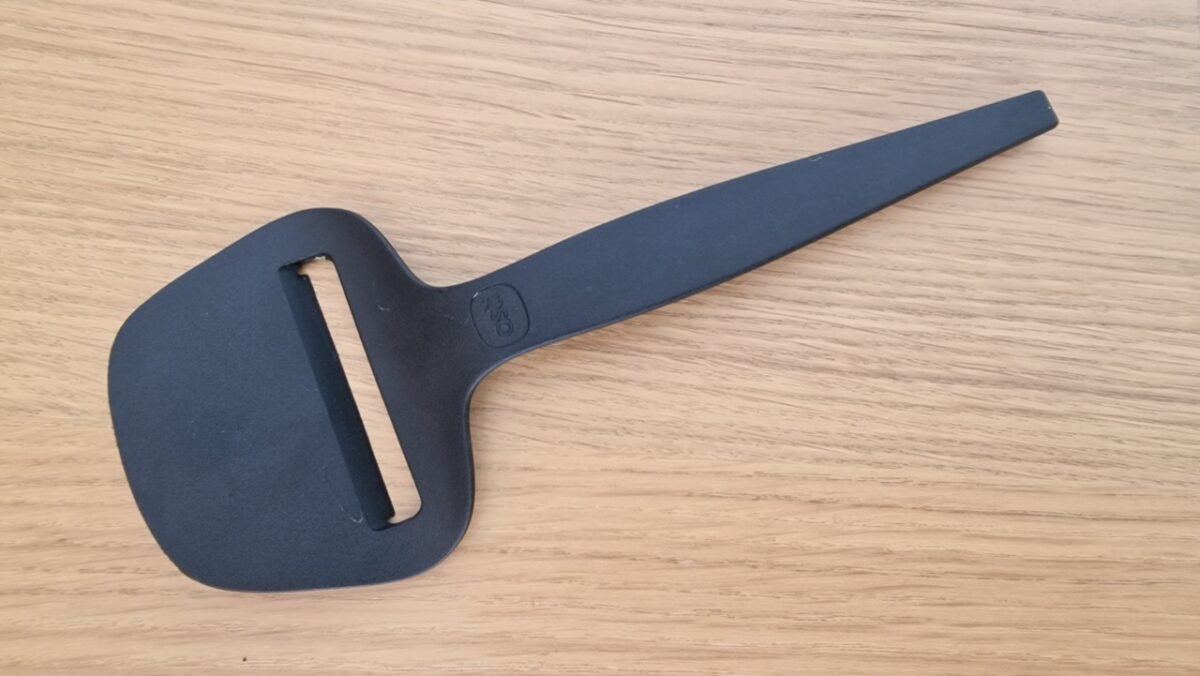 Cheese slicer