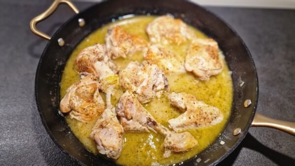 Finished Greek lemon chicken in its sauce