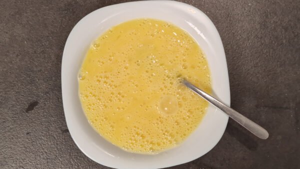 Making Spanish omelette, step 5
