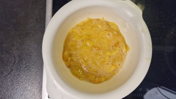 Making Spanish omelette, step 7