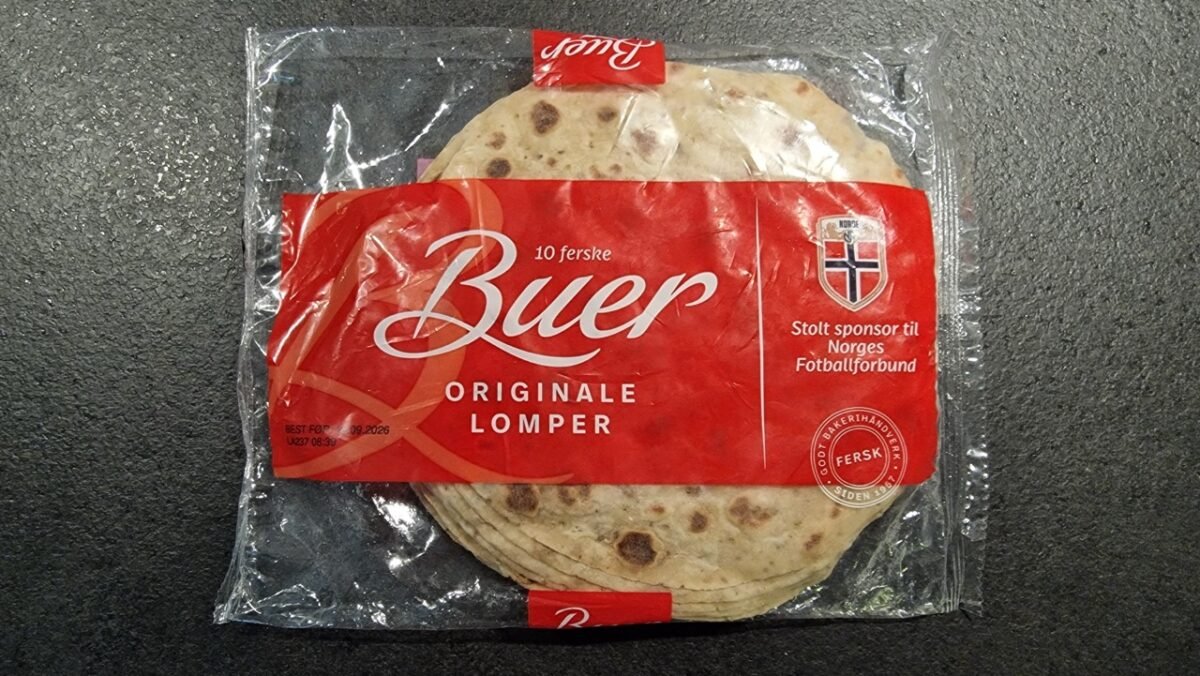 Packaged lompe bought at a Norwegian supermarket