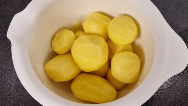 Peeled whole potatoes