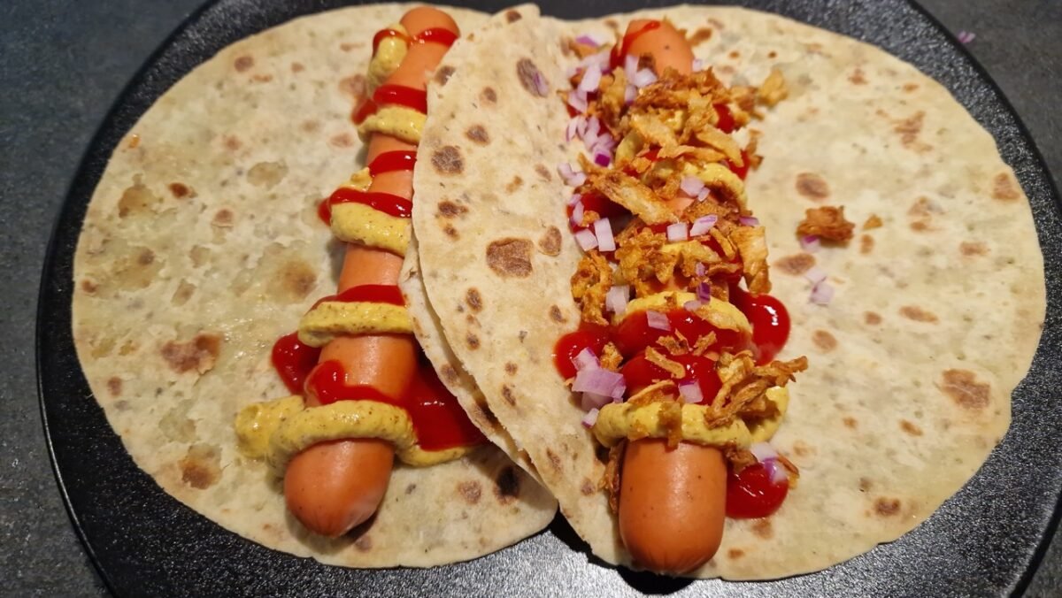 Traditional Norwegian hot dog wrapped in lompe